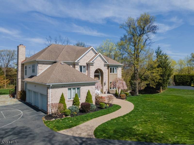 Montville Twp., NJ 07082,10 Smock Ct