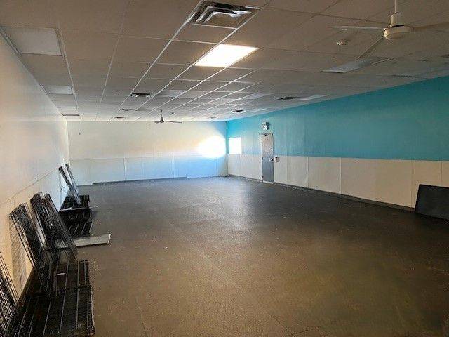 Barrie, ON L4M 4S5,201-211 Cundles RD