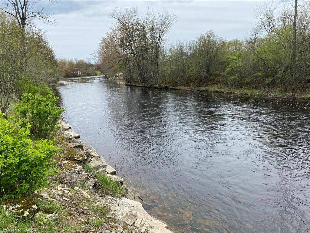 Frontenac, ON K0H 1V0,5405 PETWORTH RD