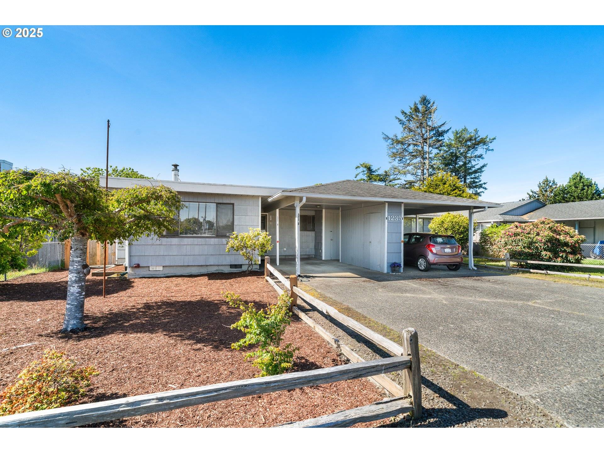 Seaside, OR 97138,1235 E BROADWAY ST