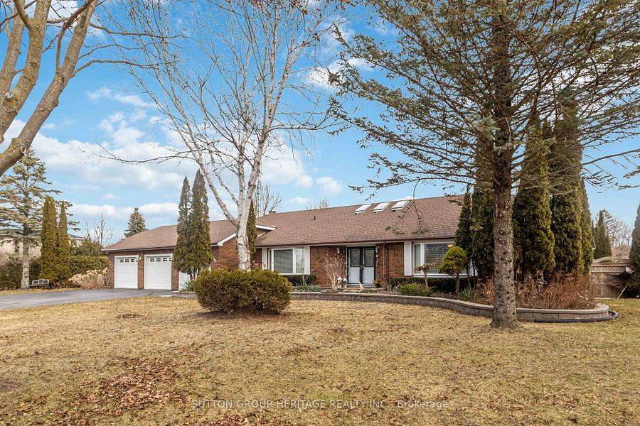 Oshawa, ON L1H 7K4,3245 Northview CT