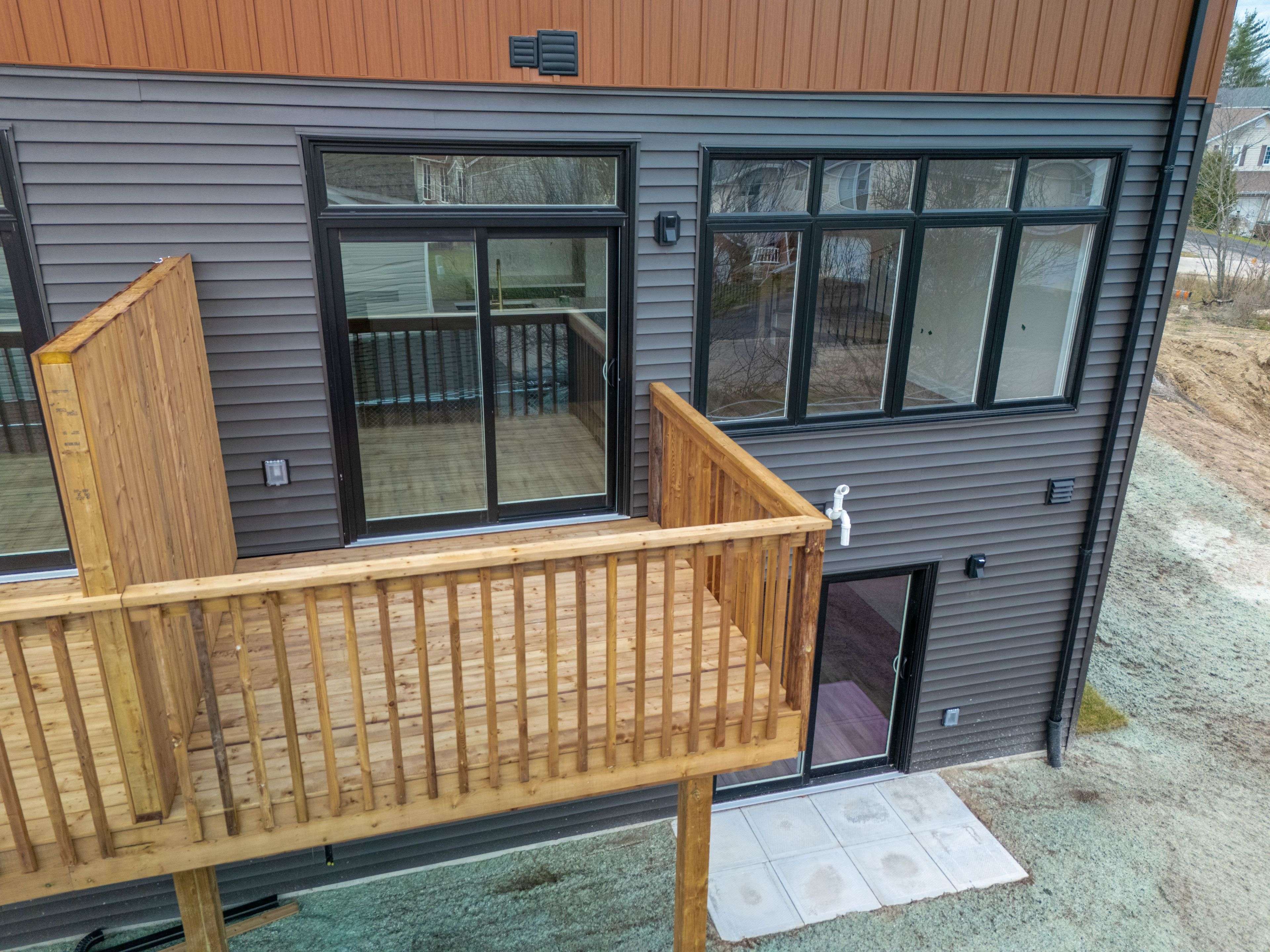 Petawawa, ON K8H 3N4,13 NORTHBROOK ST