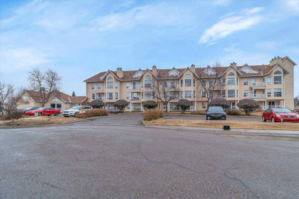Okotoks, AB T1S 1Z7,102 Centre CT #109