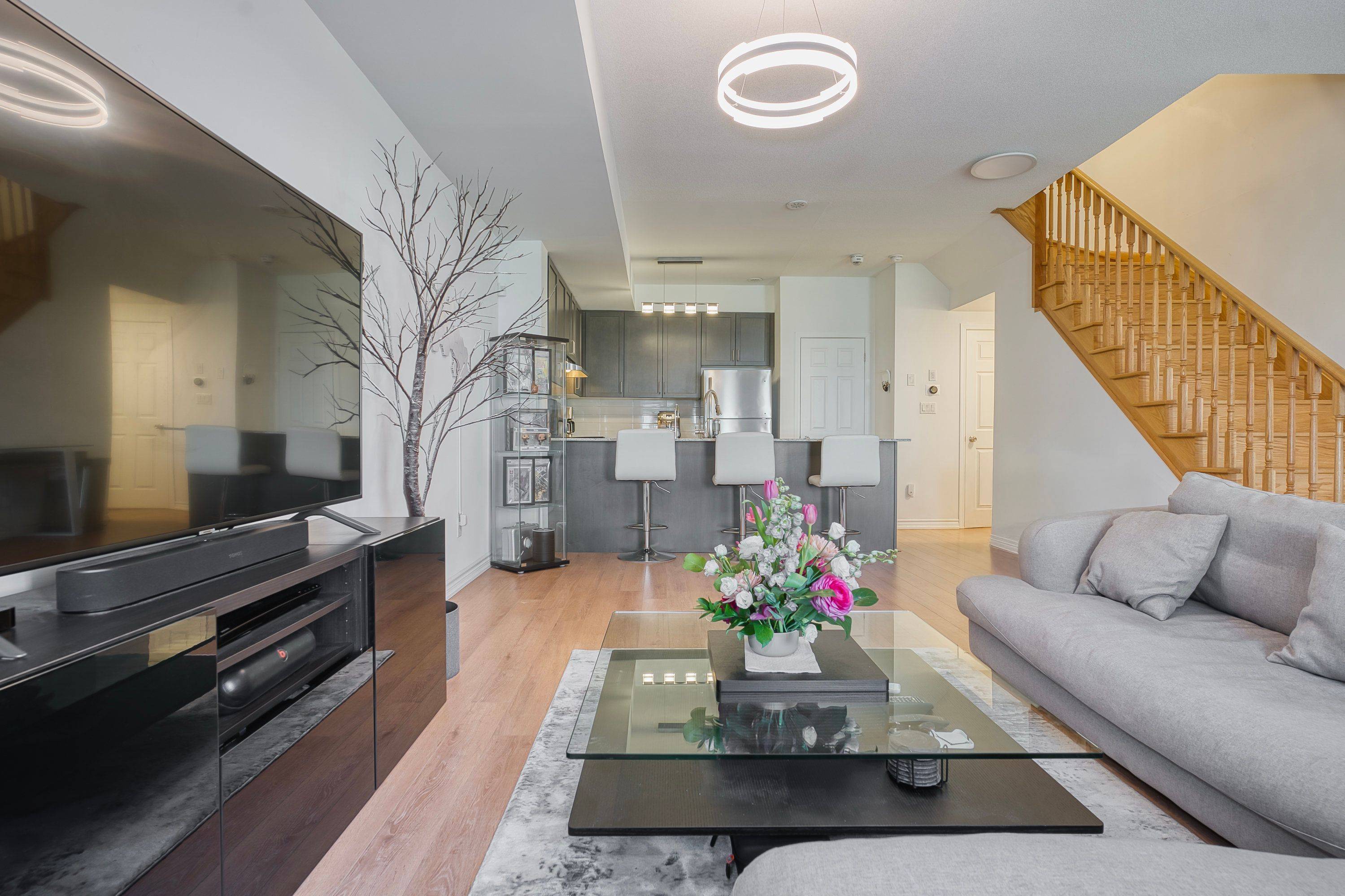 Whitby, ON L1N 0L5,1020 Dunsley WAY