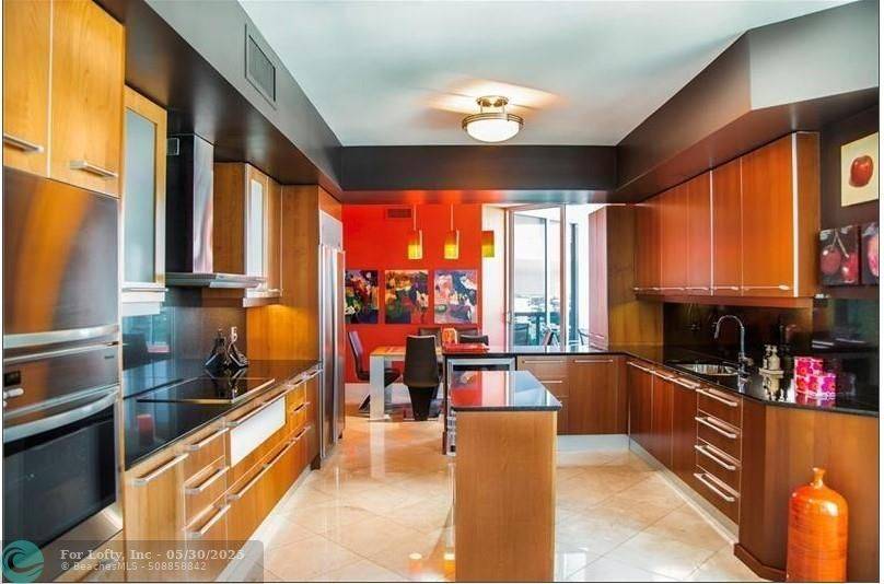 Lauderdale By The Sea, FL 33062,1600 S Ocean Blvd  #1404