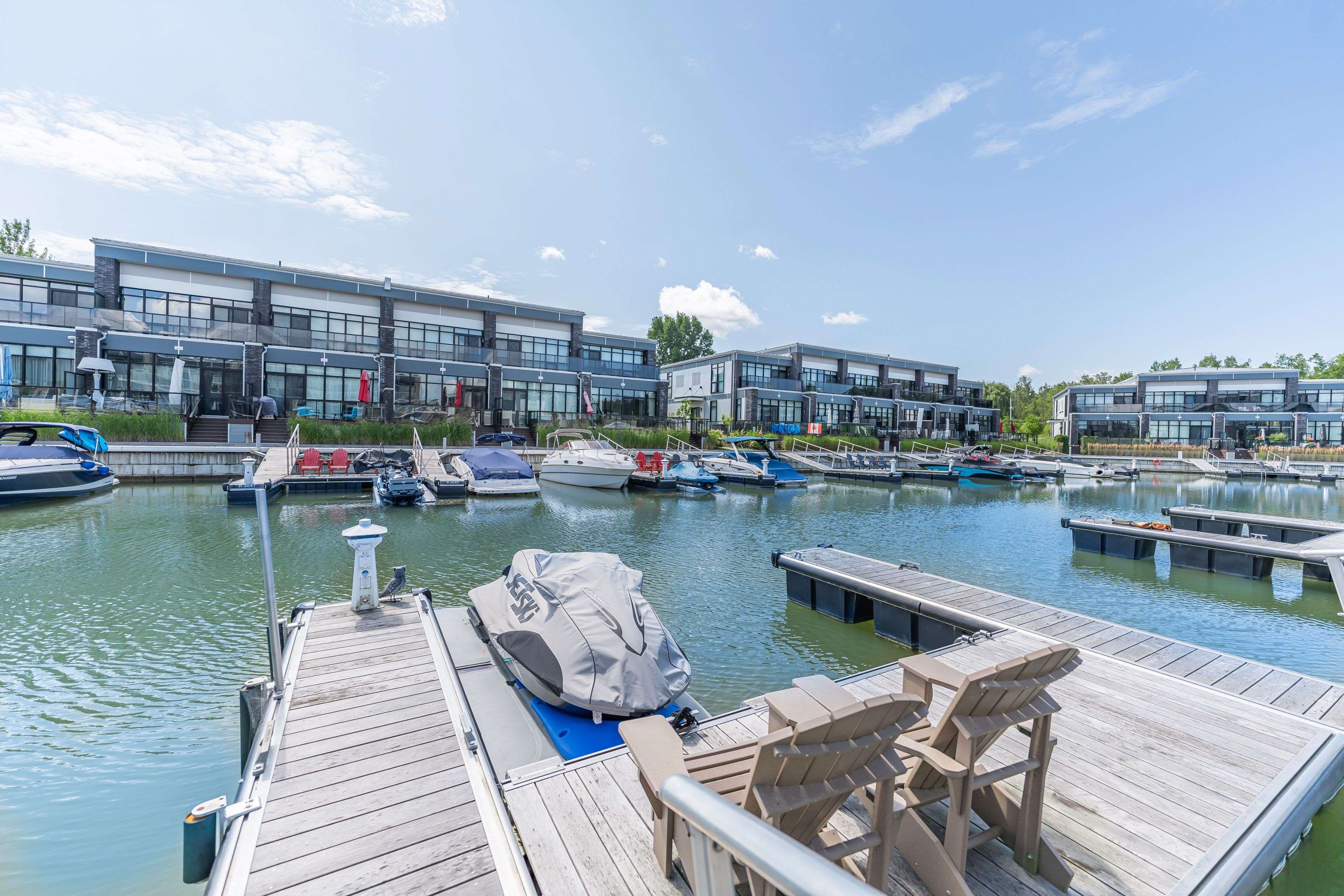 Innisfil, ON L9S 0N6,3712 Ferretti CT