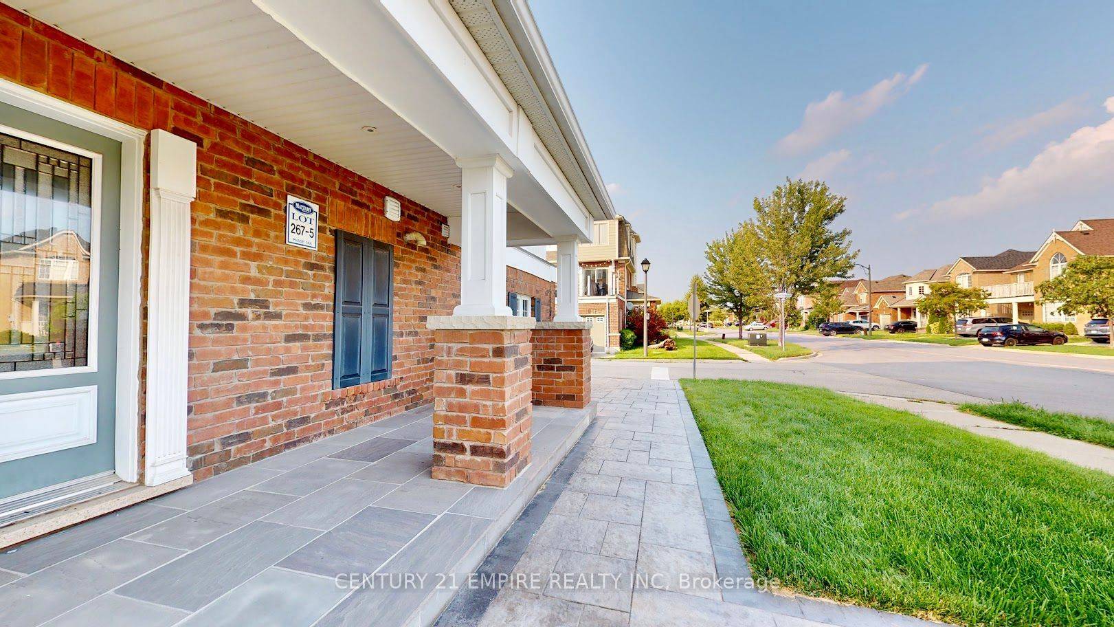 Milton, ON L9T 0G2,679 Holly AVE