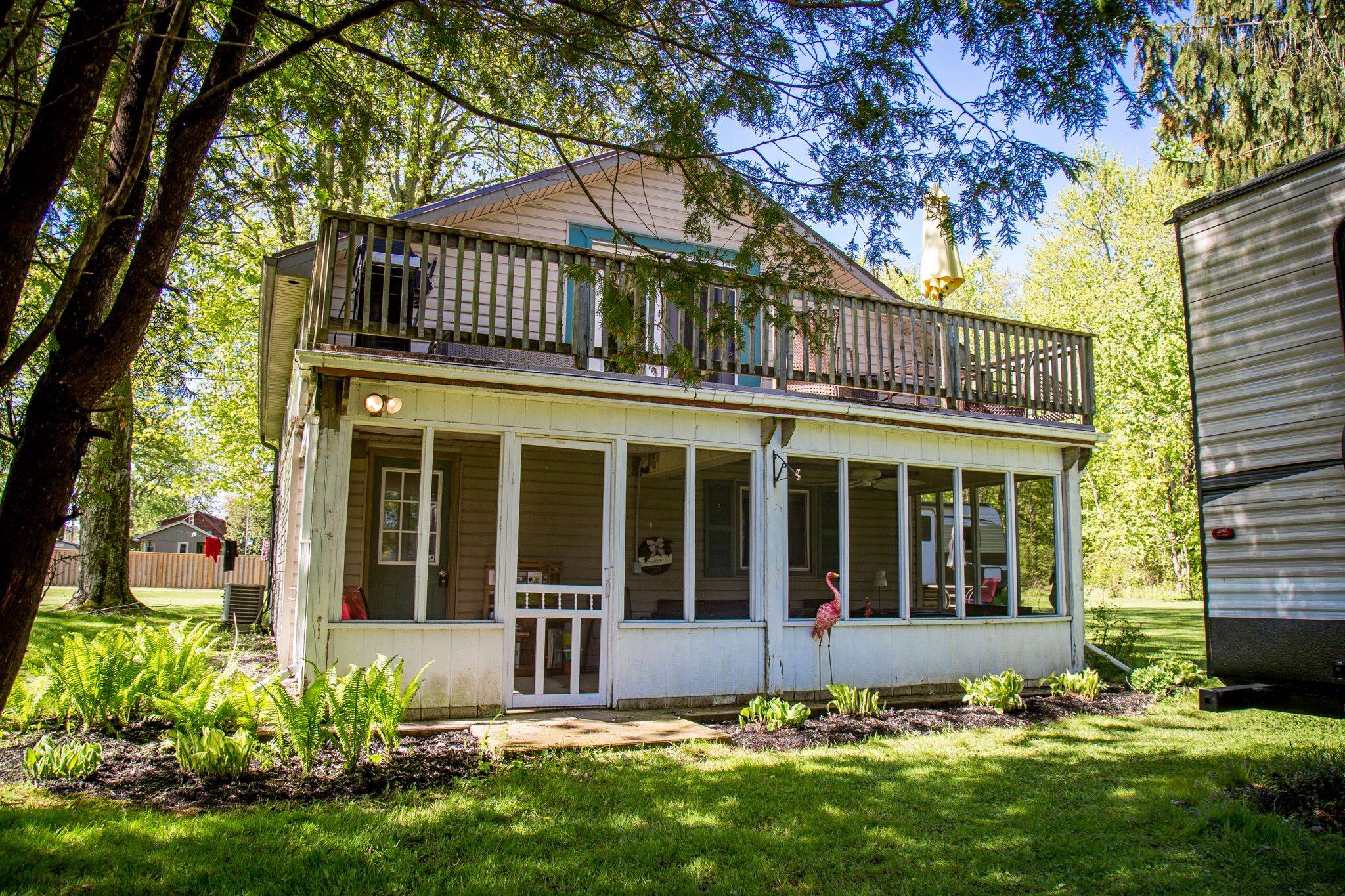 Norfolk, ON N0E 1T0,4 Lochmore AVE