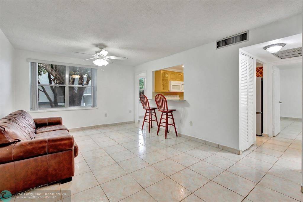 Sunny Isles Beach, FL 33160,17620 Atlantic Blvd #211