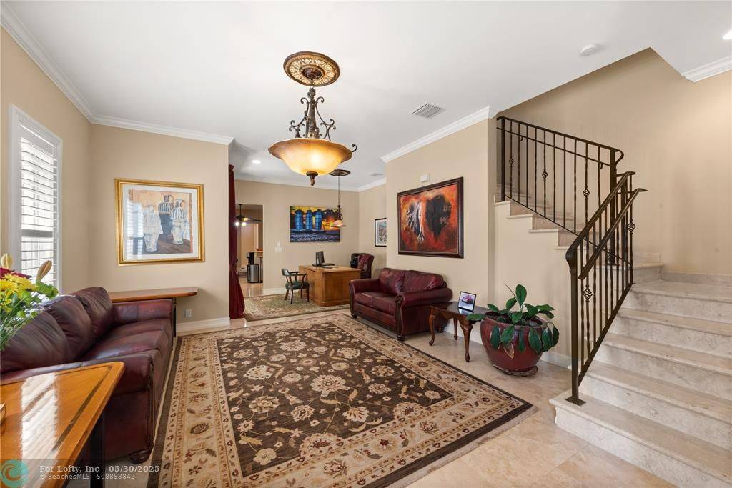 Fort Lauderdale, FL 33315,423 SW 16th St