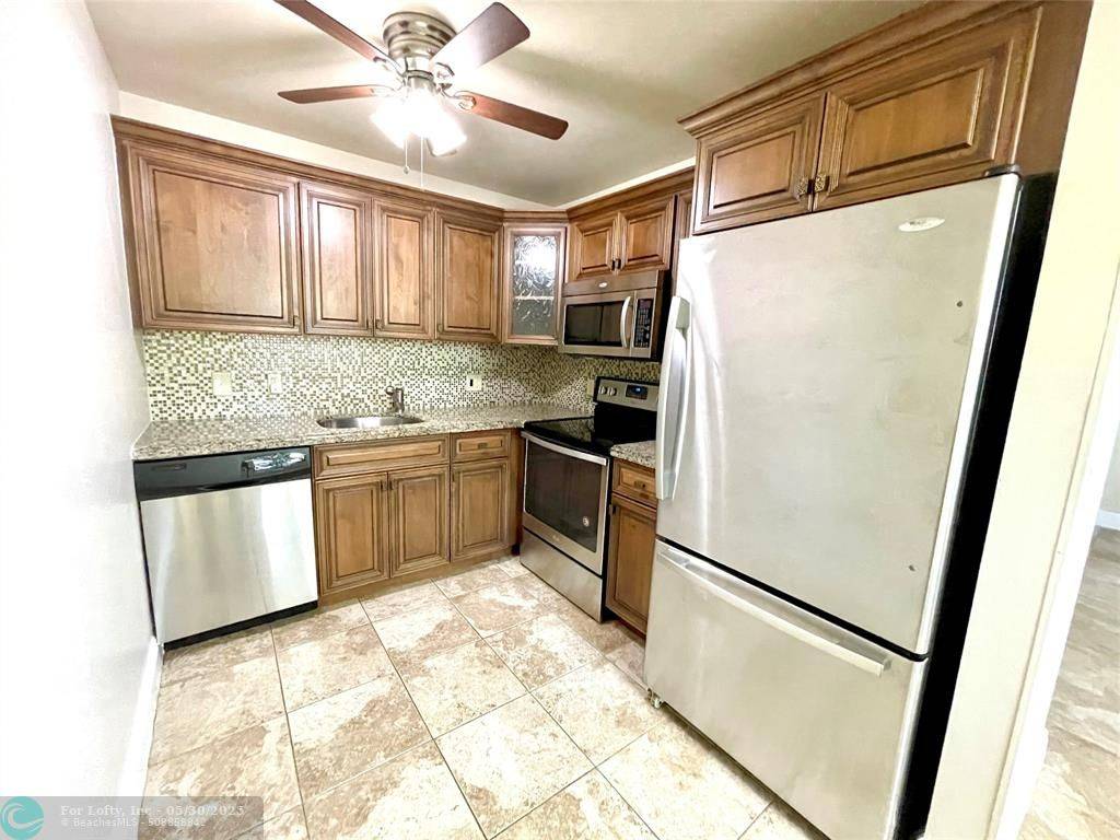 Pembroke Pines, FL 33027,13450 SW 3rd St  #116D