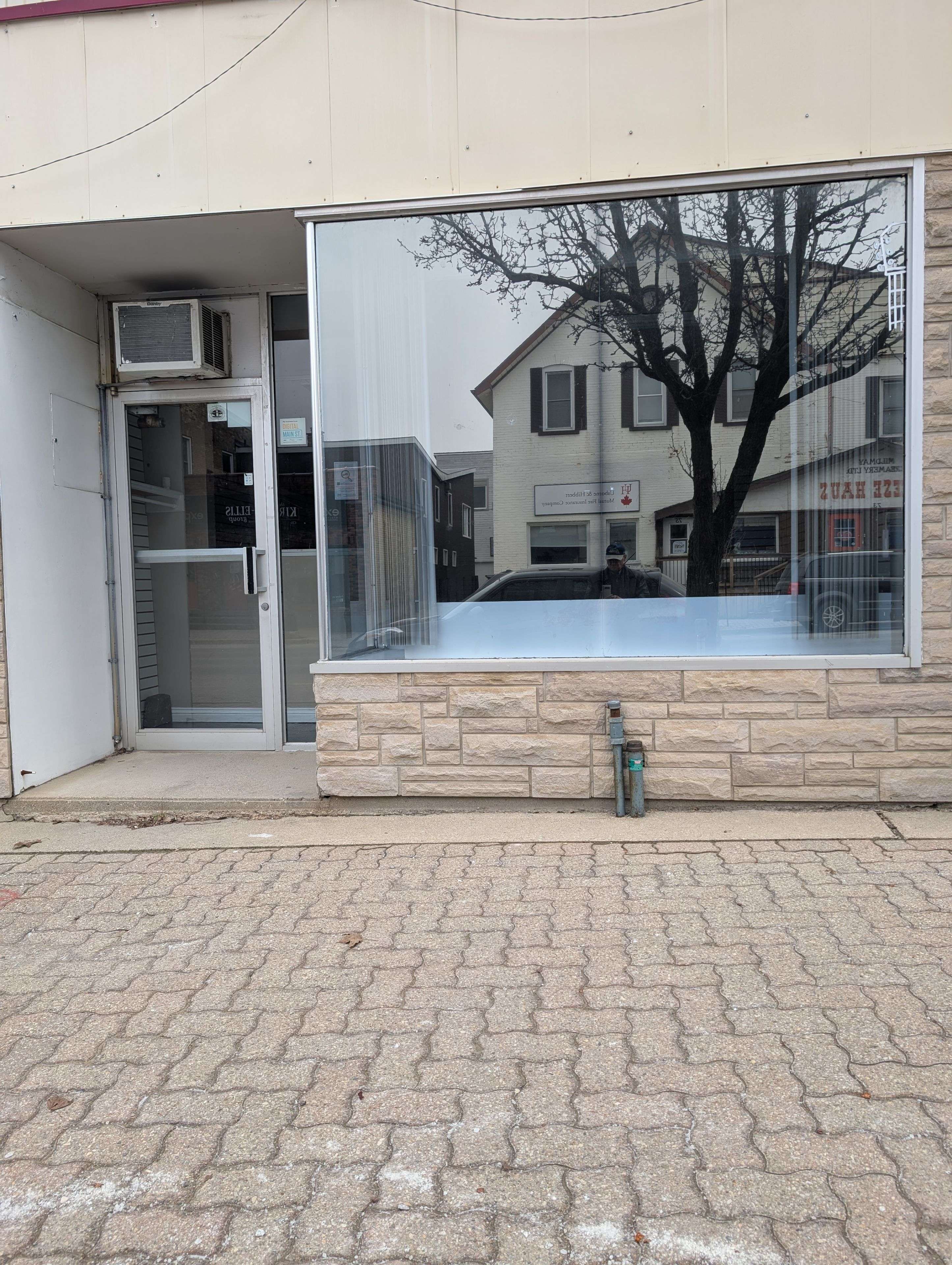 South Bruce, ON N0G 2J0,76 Elora ST