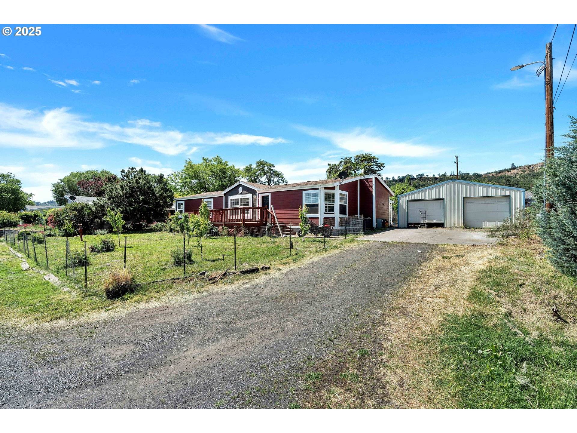 The Dalles, OR 97058,2226 W 8TH ST