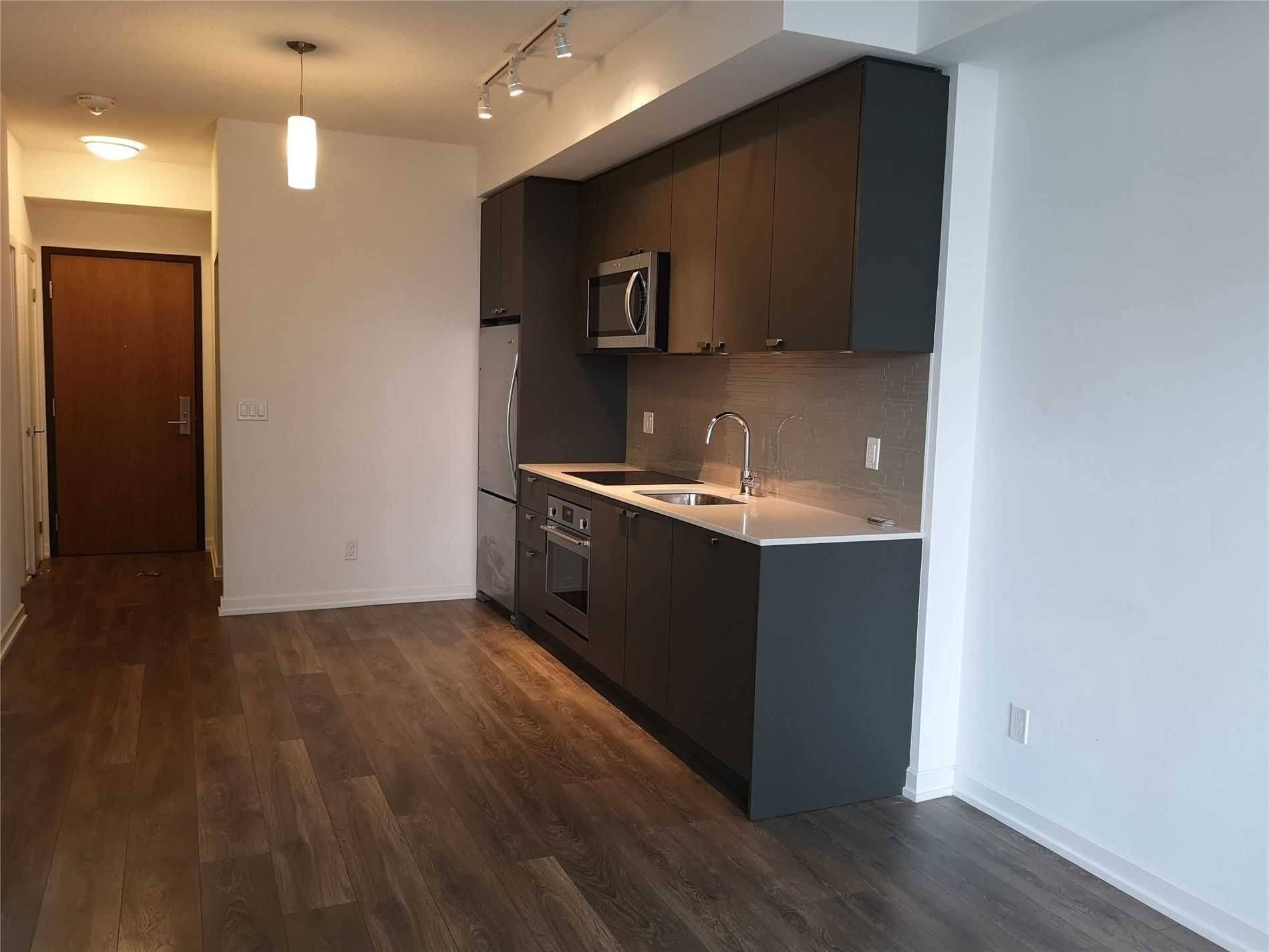 Toronto C15, ON M2J 1M6,56 56 Forest Manor RD #1