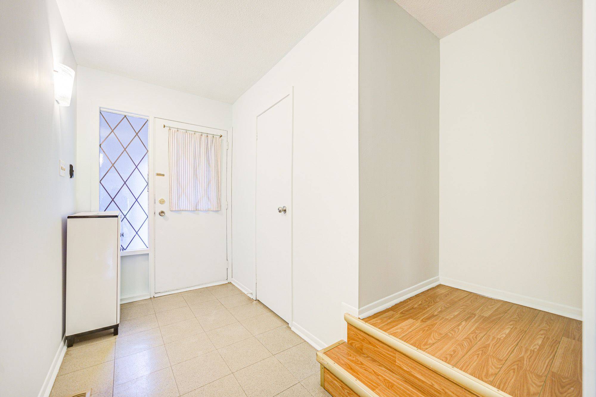 Toronto E07, ON M1V 1E4,55 Brimwood BLVD #44