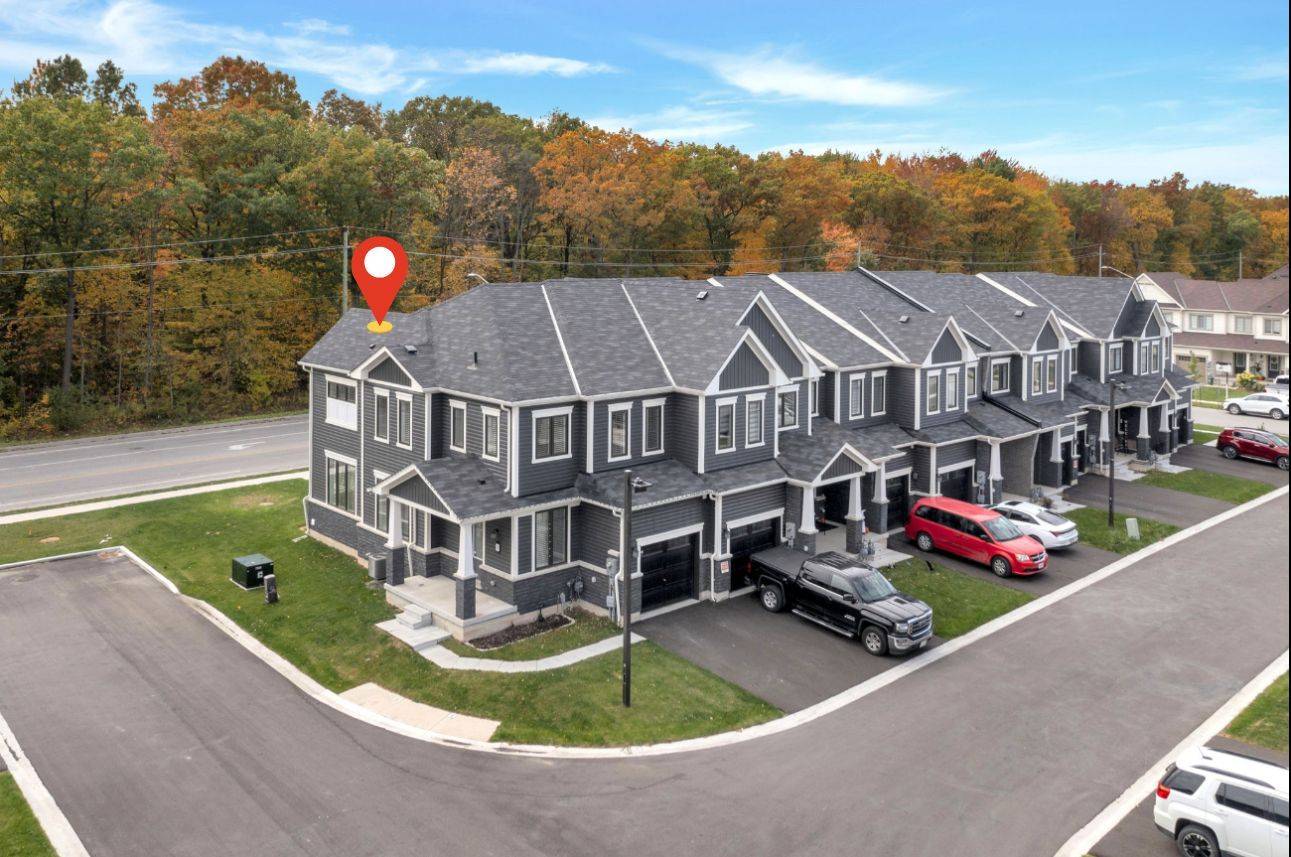Niagara Falls, ON L2H 3S8,8273 Tulip Tree DR #8