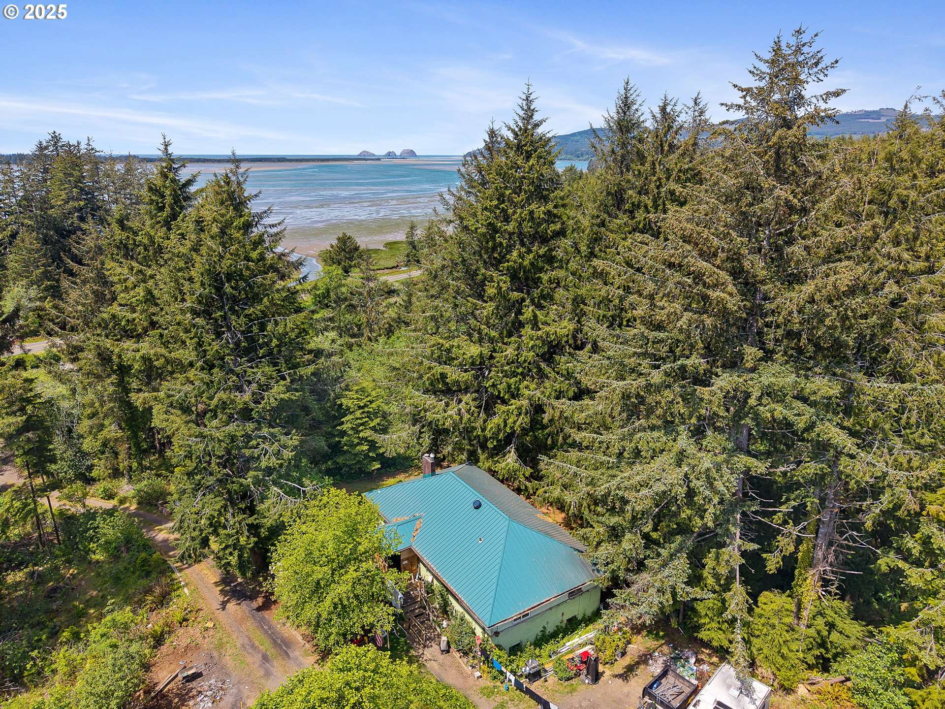 Tillamook, OR 97141,6075 WHISKEY CREEK RD