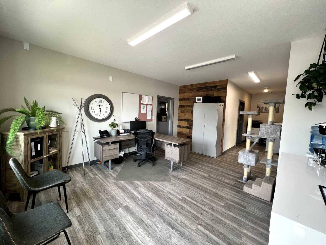 Rural Red Deer County, AB T4E 1B4,247 Spruce ST
