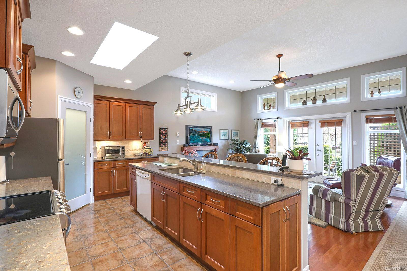 Comox, BC V9M 4J2,2300 Murrelet Dr #68