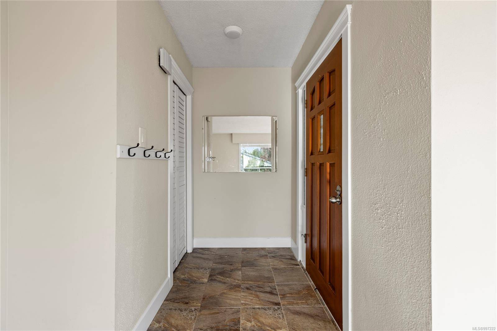 Nanaimo, BC V9R 1W3,425 Wharton St