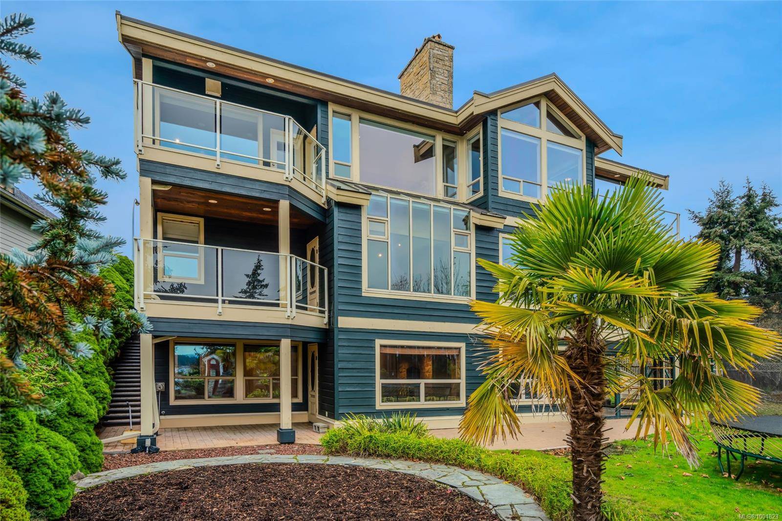 Nanaimo, BC V9T 6A1,3279 Shearwater Dr
