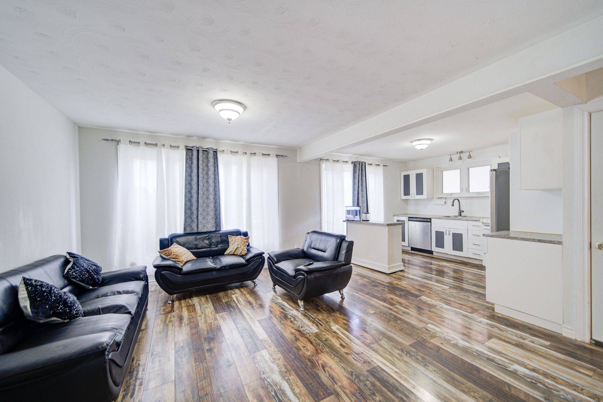 Peterborough South, ON K9J 7P8,711 Otonabee DR