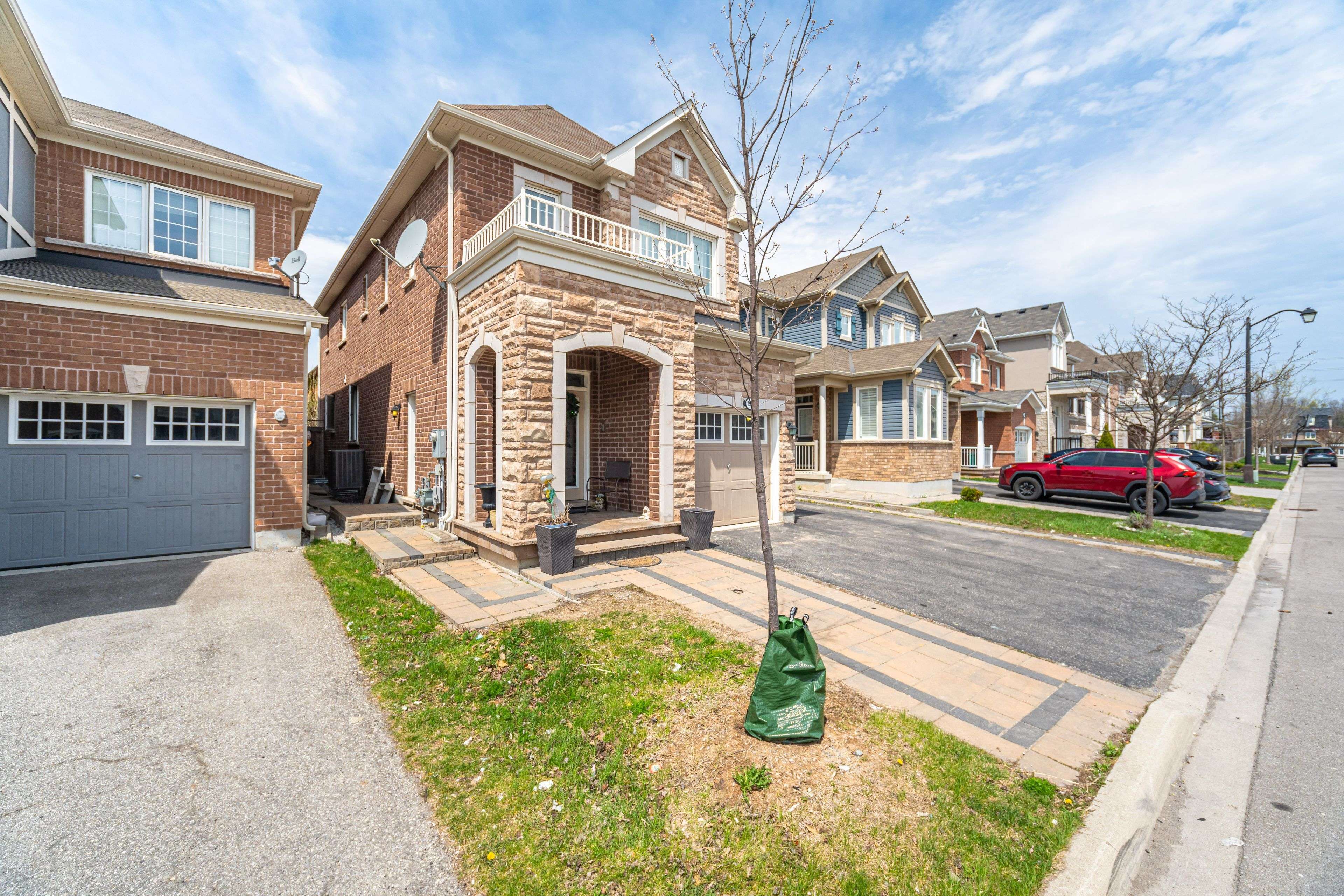 Milton, ON L9T 8S6,(UPPER) 106 Rottenburg CT