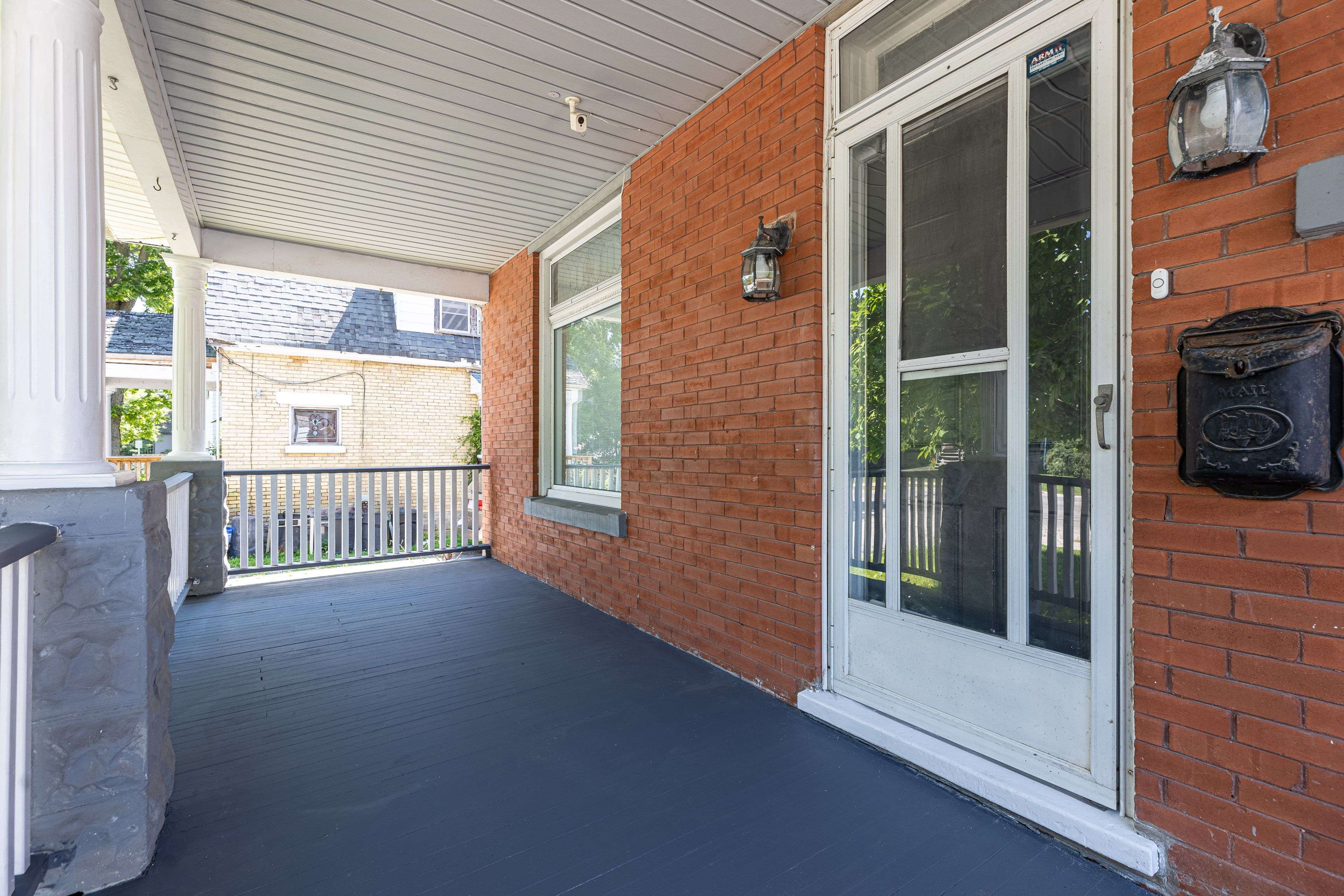 London North, ON N6H 1E6,248 Riverside DR