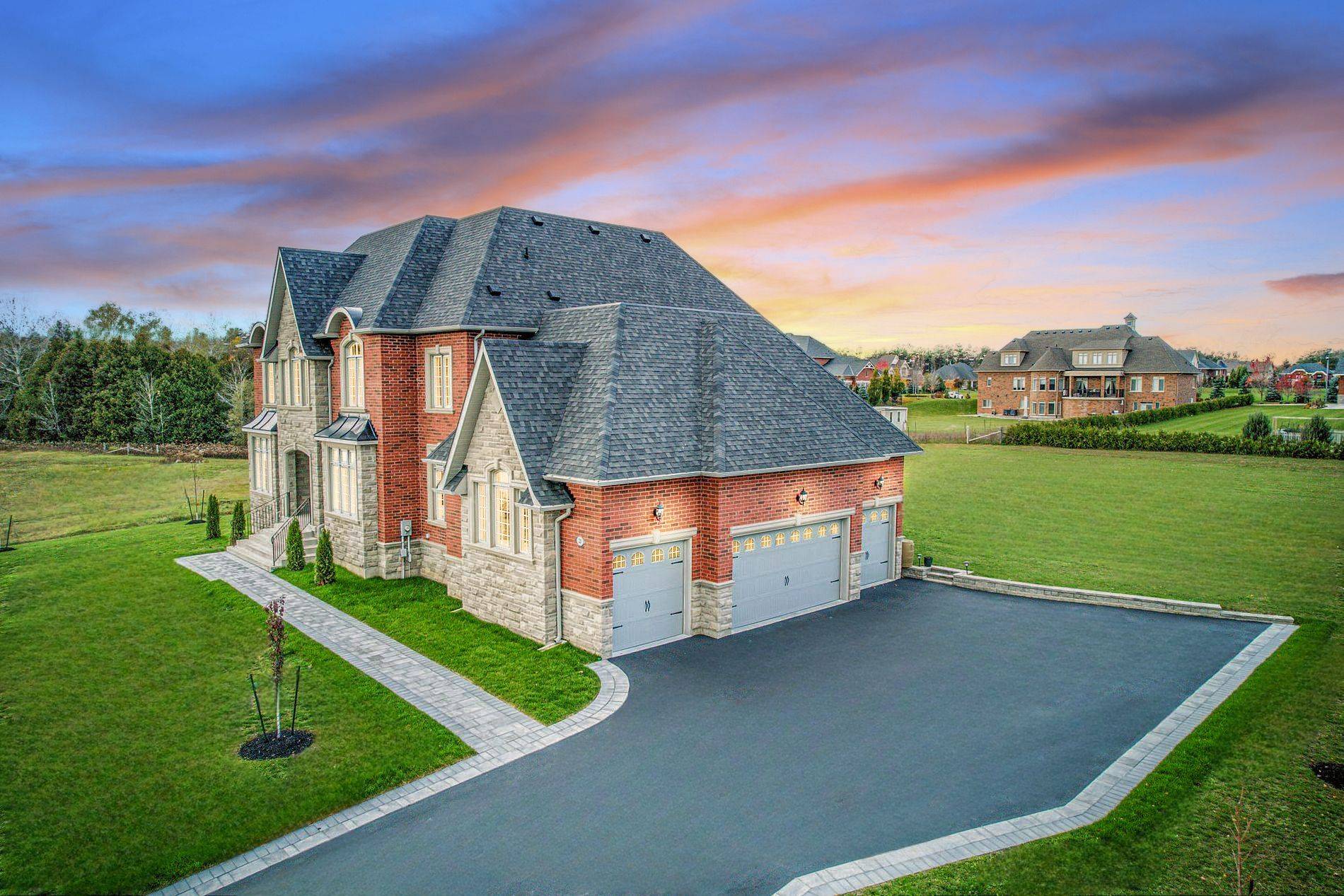 Whitchurch-stouffville, ON L4A 1W3,23 Spruceview PL