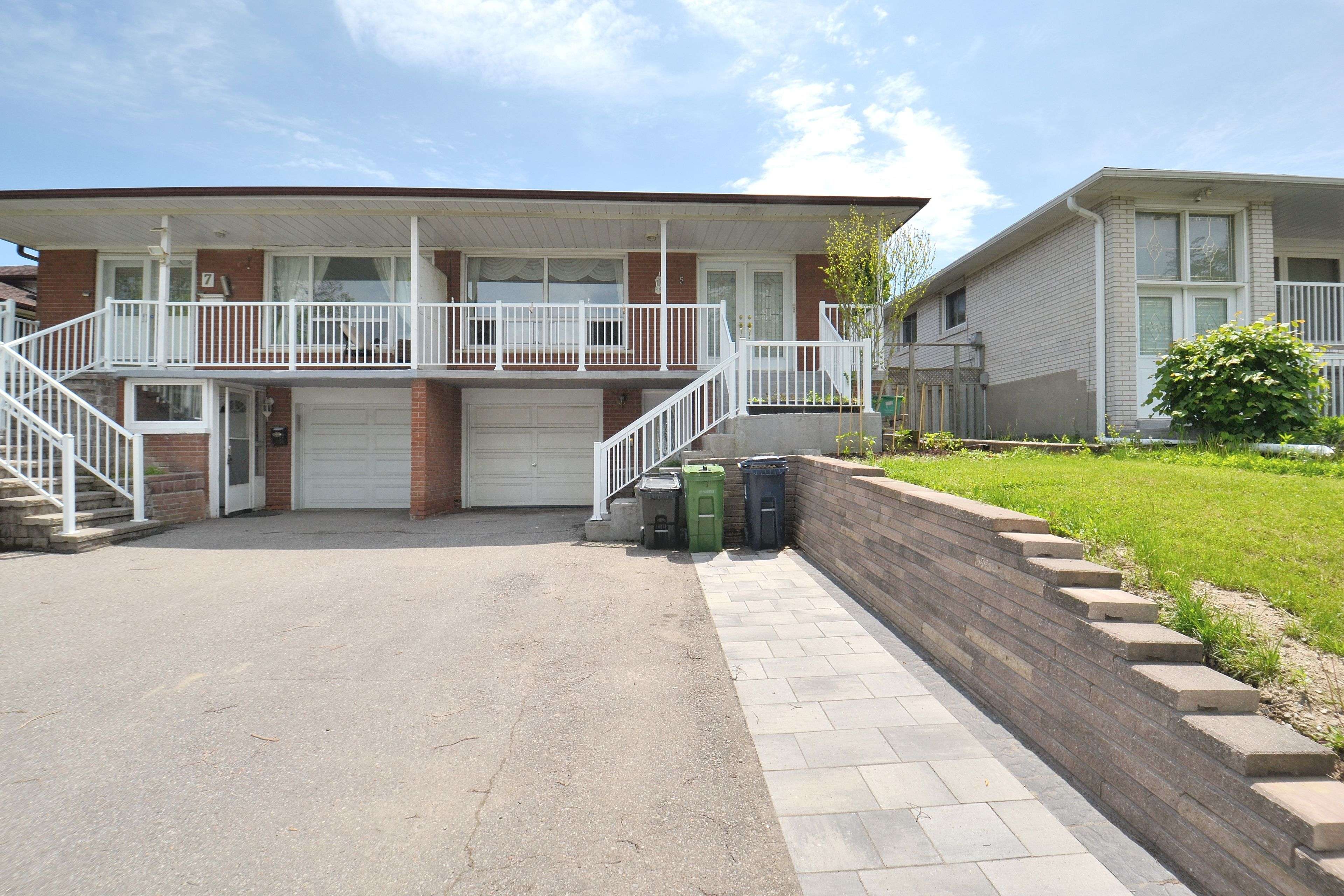 Toronto C15, ON M2J 4E9,5 Sepia DR #Lower