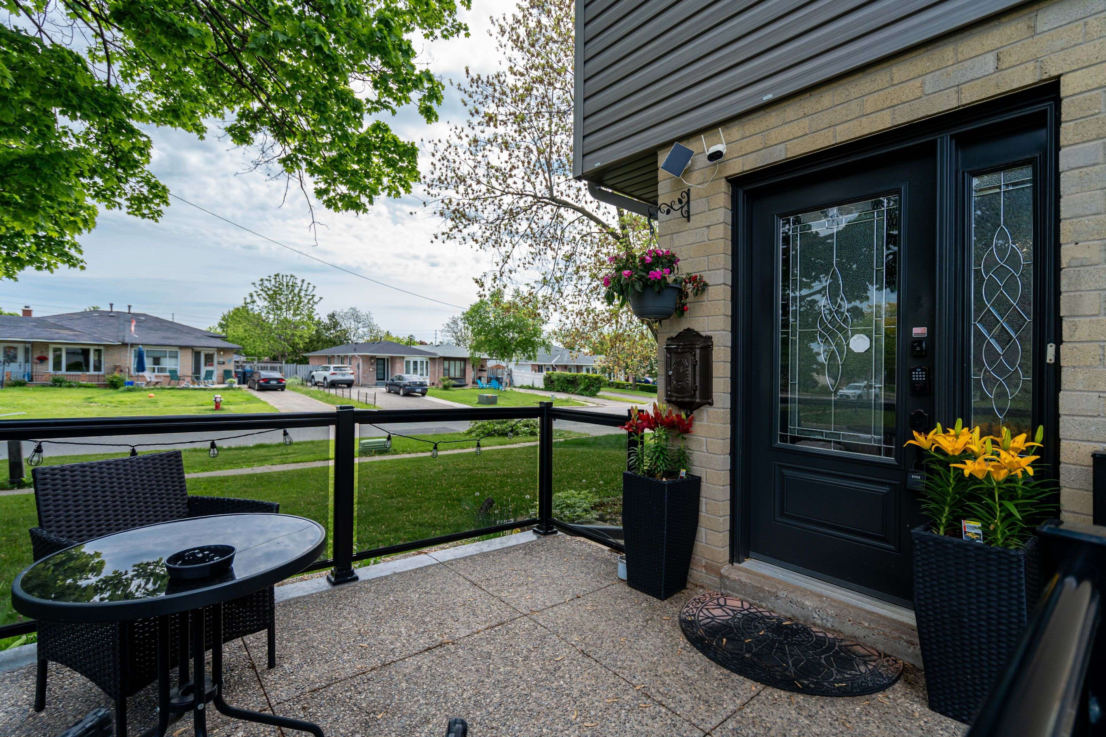 Brampton, ON L6S 1T1,4 Gulliver CRES