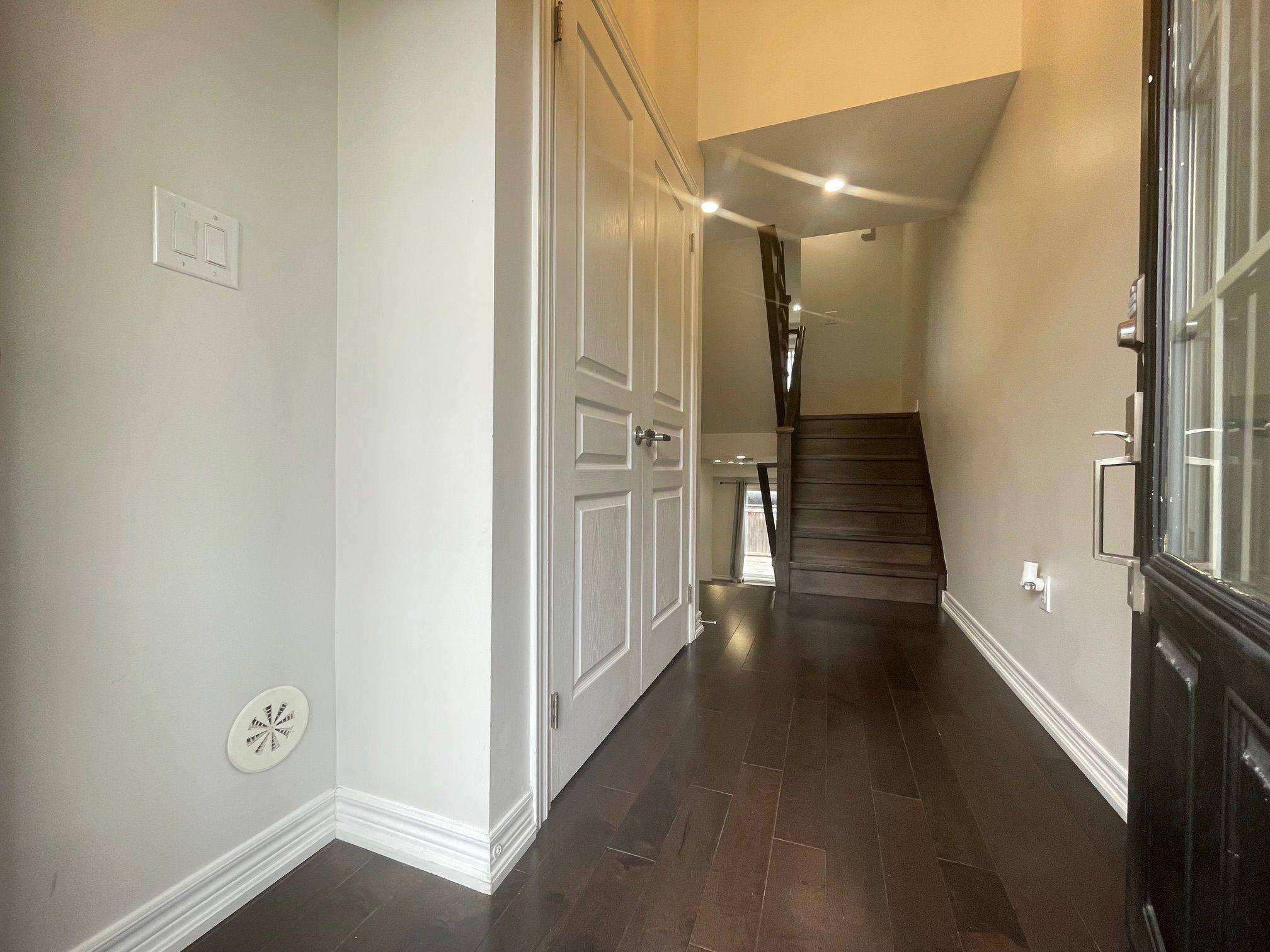 Oakville, ON L6M 0L6,2187 Fiddlers WAY #48