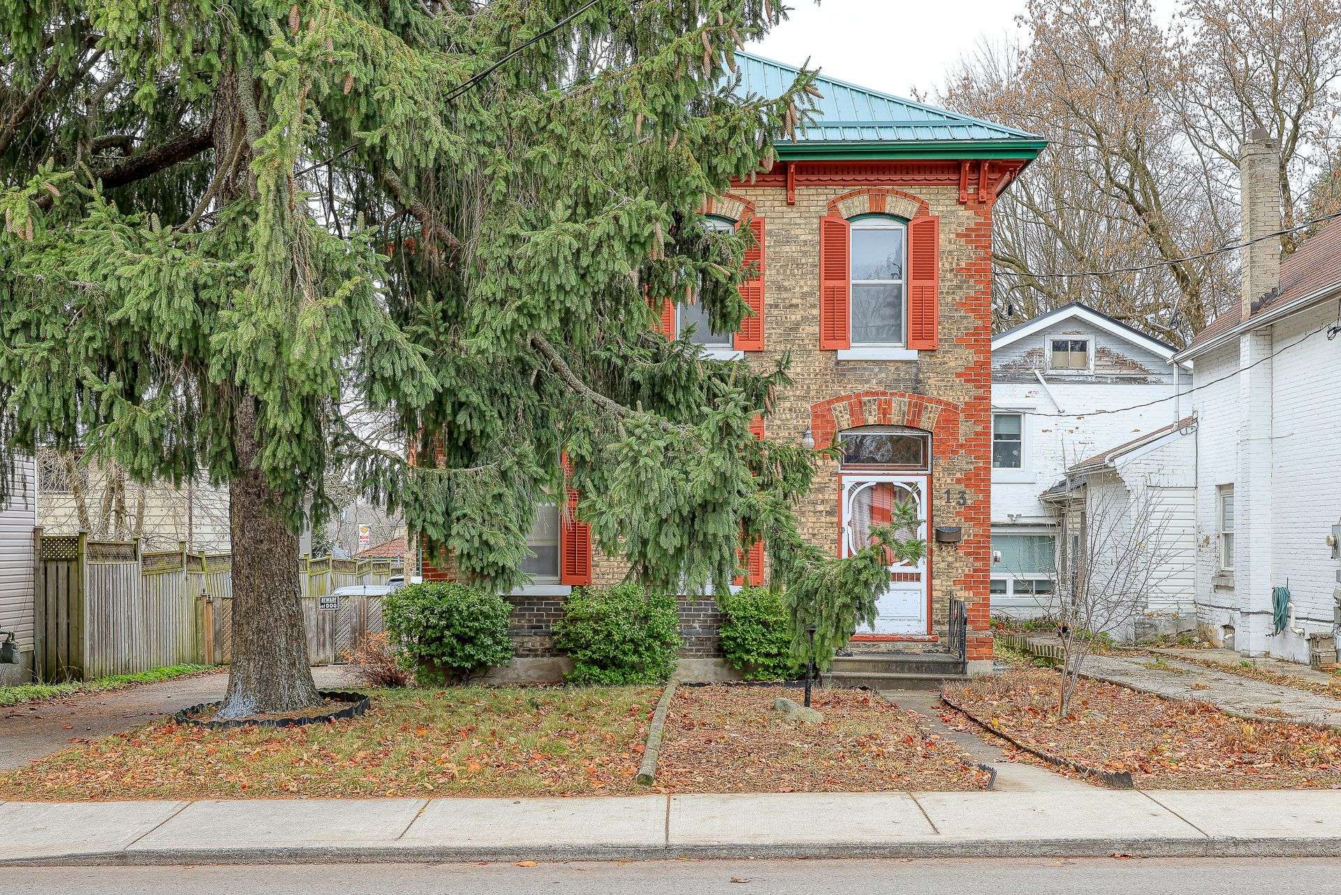 Woodstock, ON N4S 6A2,13 Oxford ST