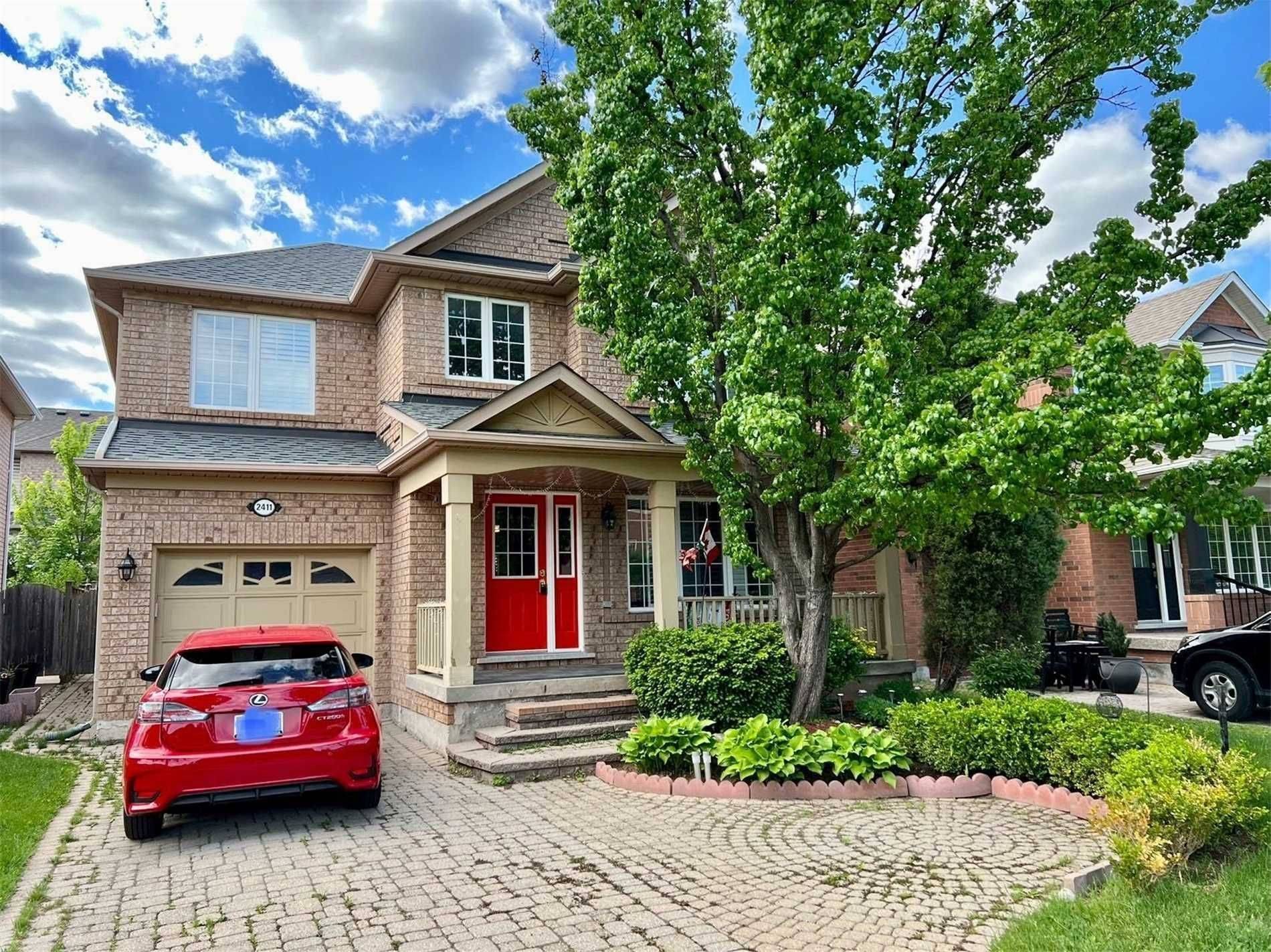 Oakville, ON L6M 3X6,2411 Westoak Trails BLVD