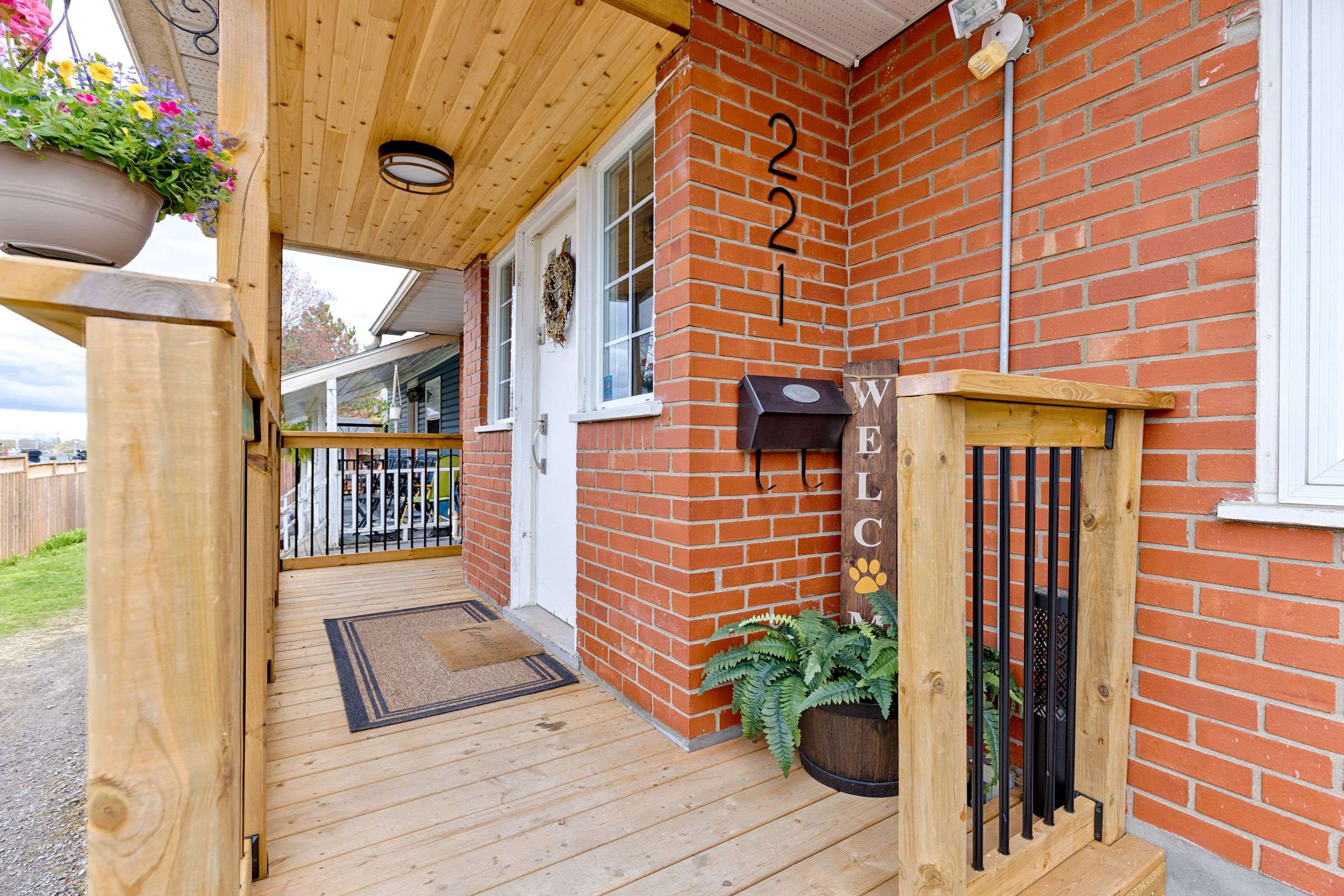 Pembroke, ON K8A 2C6,221 Belmont AVE