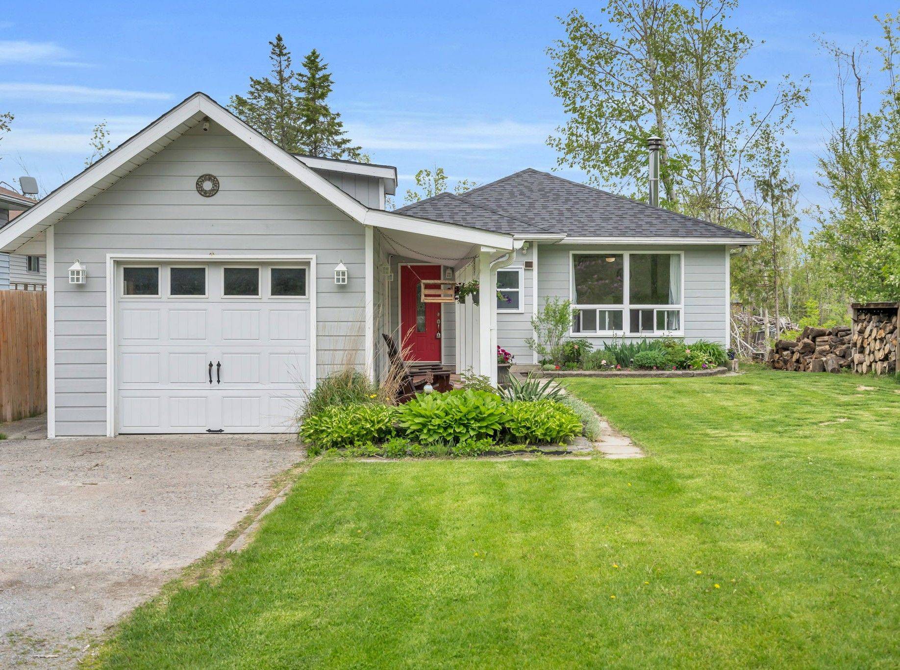 Kawartha Lakes, ON K0M 2B0,843 Centennial Pk RD