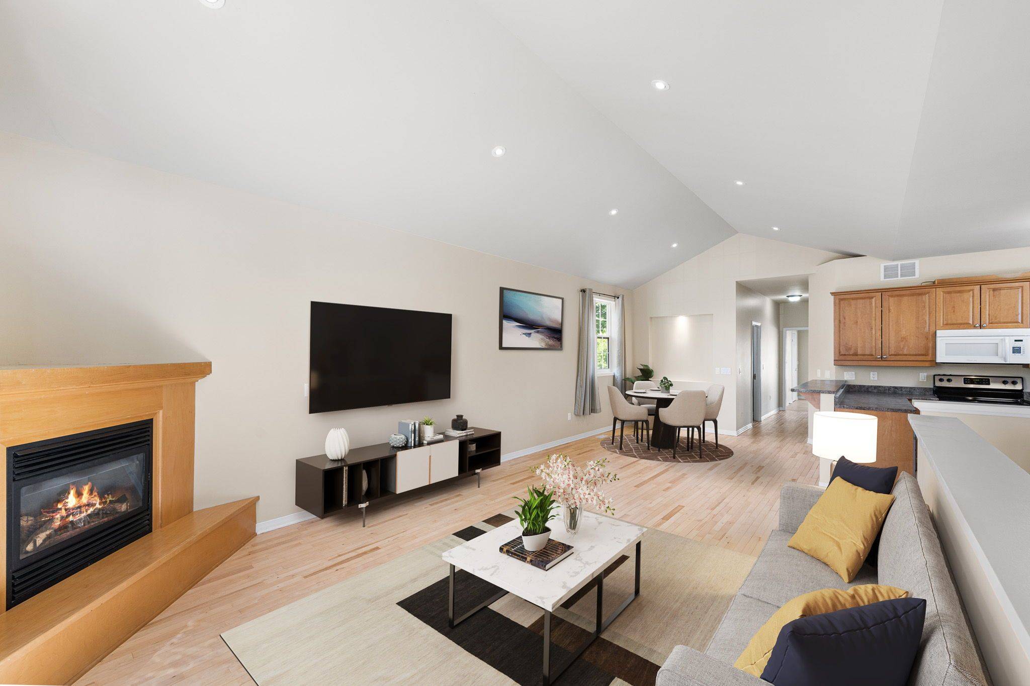 Britannia - Lincoln Heights And Area, ON K2B 7A1,2911 Ahearn AVE