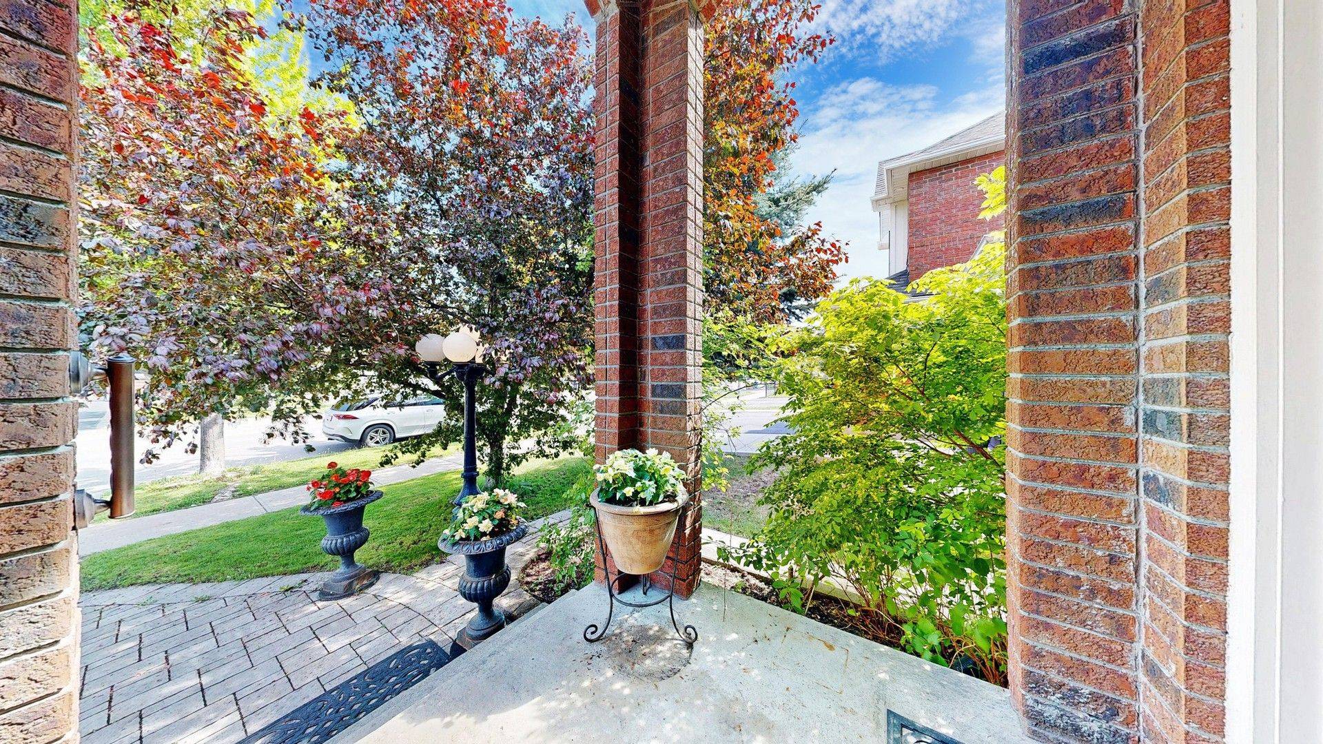 Vaughan, ON L6A 3C1,215 Drummond DR