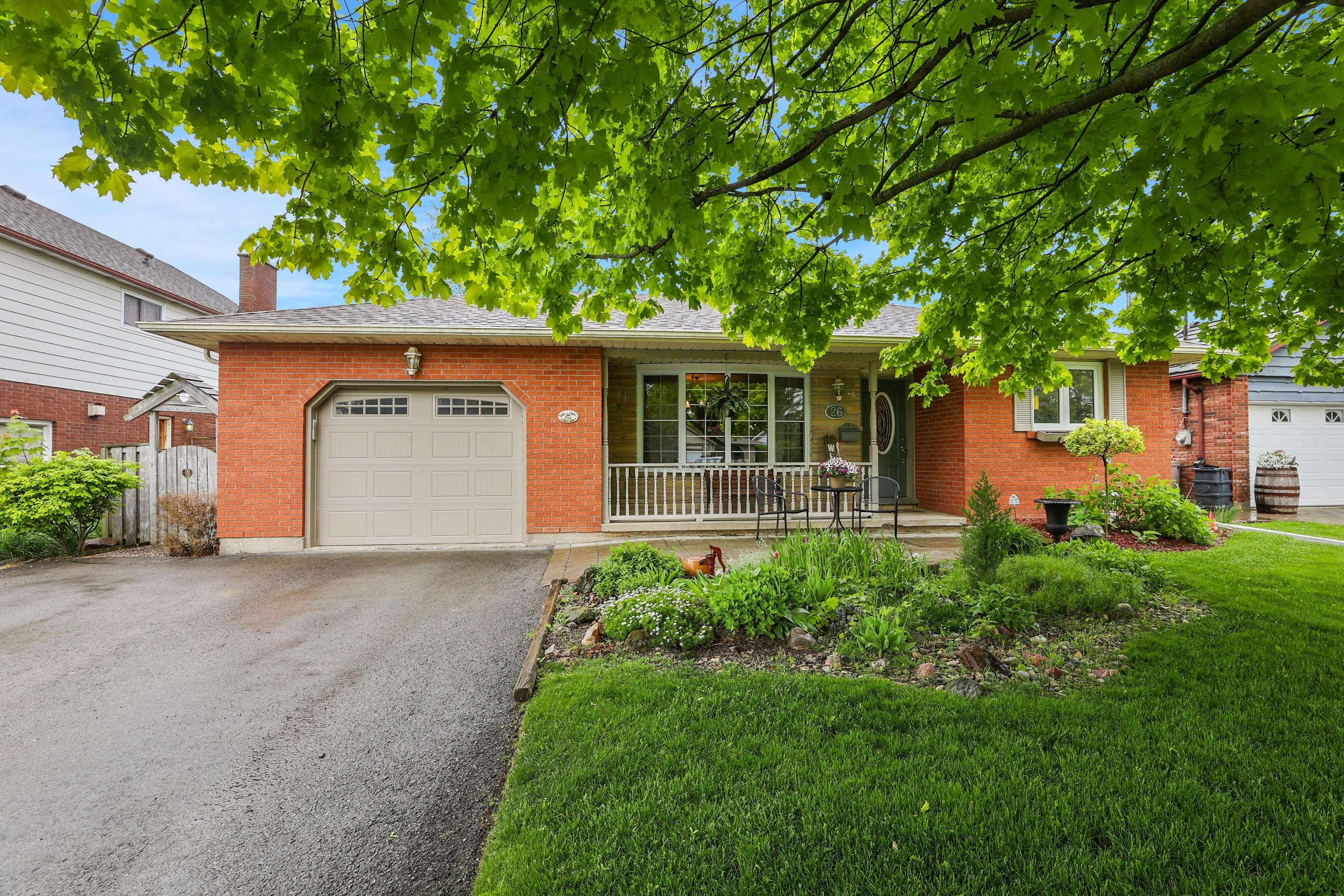 West Lincoln, ON L0R 2A0,26 Killins ST