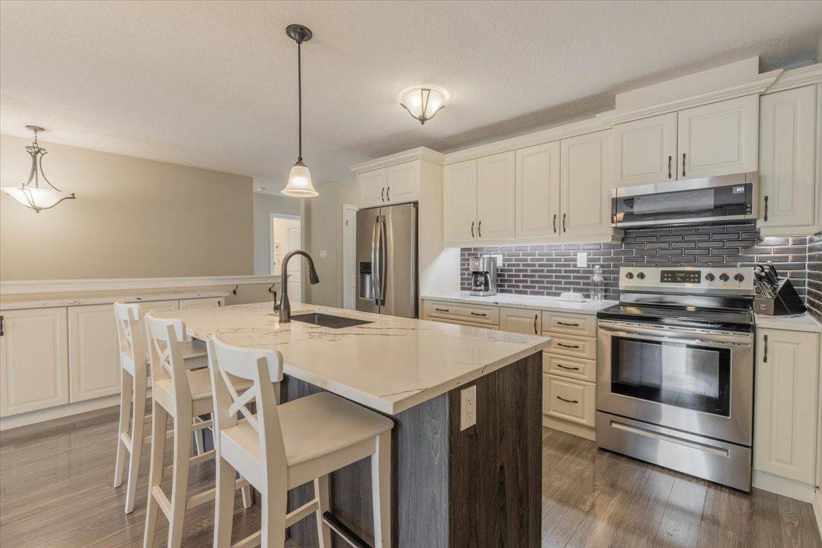 Clearview, ON L0M 1S0,277 Quebec ST