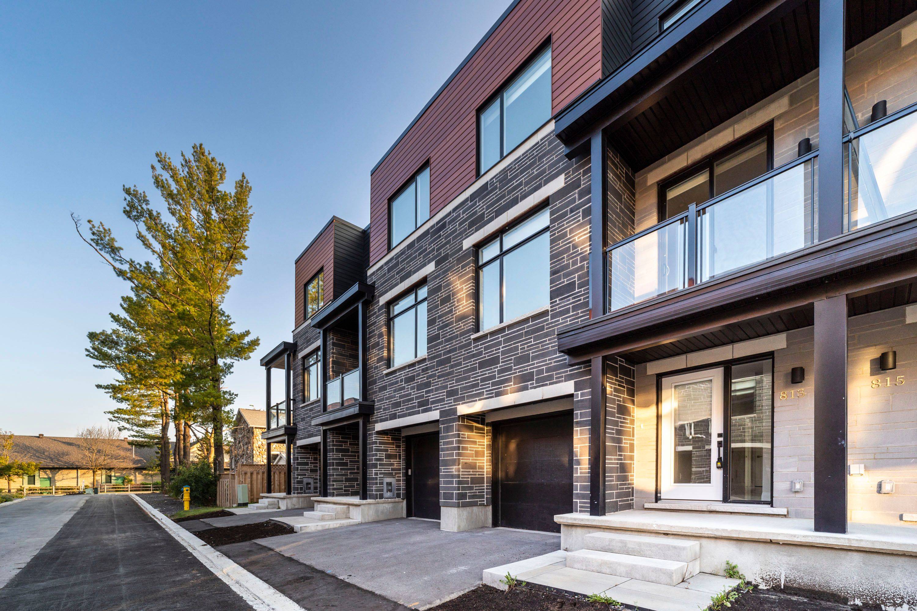 Kanata, ON K2L 1W2,813 Star Private
