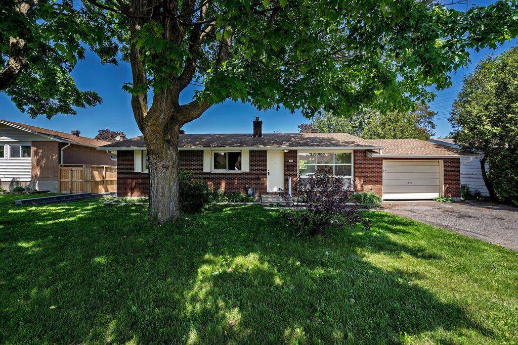 Meadowlands - Crestview And Area, ON K2G 3B9,87 Viewmount DR