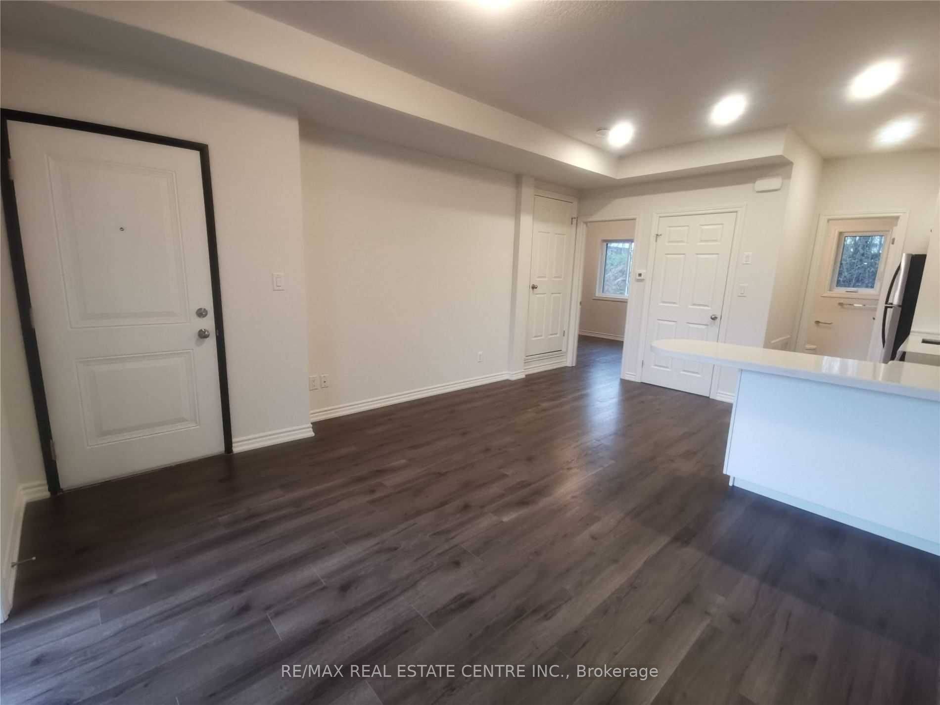 Kitchener, ON N2M 3L9,164 Heiman ST #3B