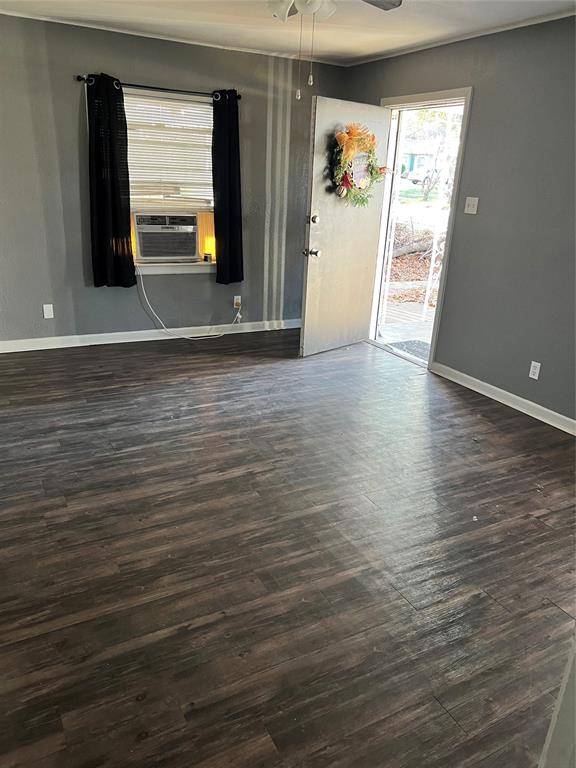 Corsicana, TX 75110,2907 W Collin Street