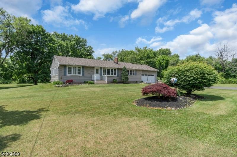 Hillsborough Twp., NJ 08844,212 S Branch Rd