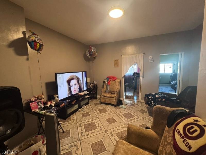 Union City, NJ 07087,303 43rd St