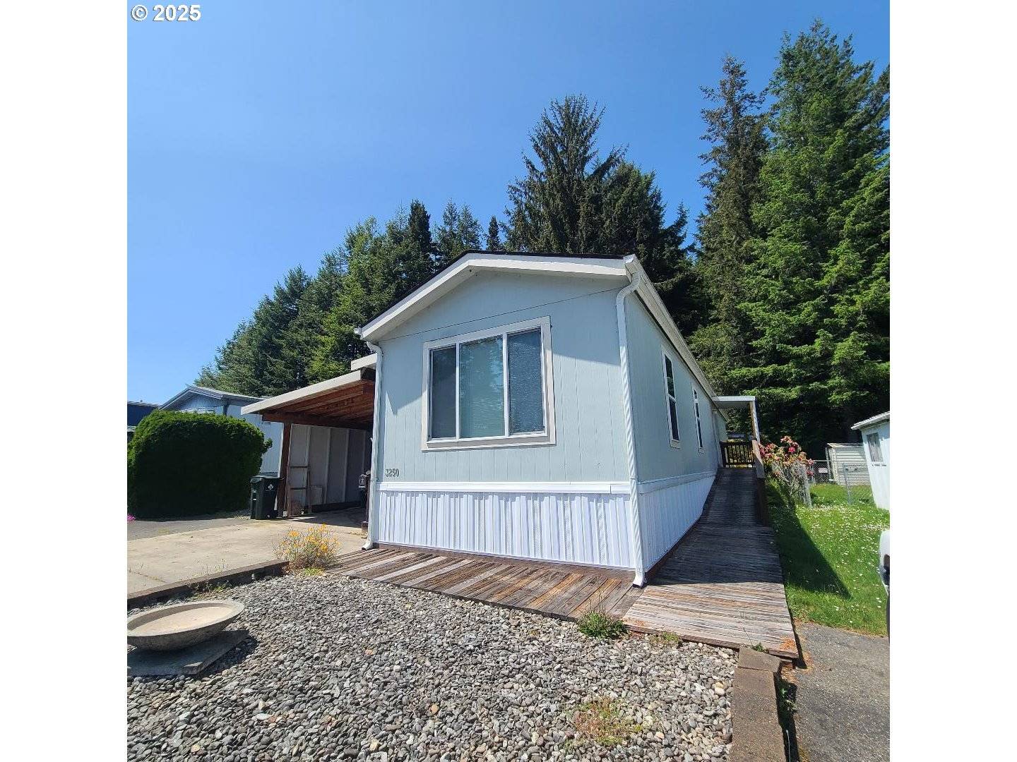 Coos Bay, OR 97420,3250 SANDPIPER DR