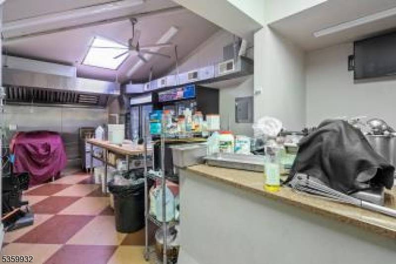 North Haledon Boro, NJ 07508,569 High Mountain Rd