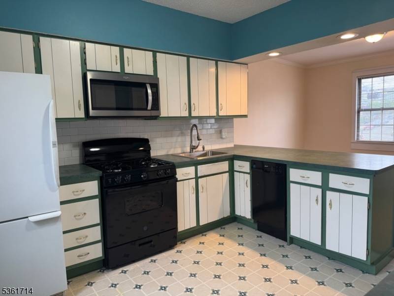 West Orange Twp., NJ 07052,38 Washington St