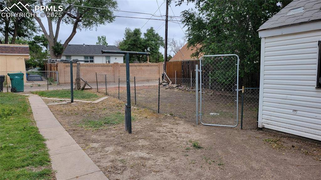 Pueblo, CO 81004,2306 Wyoming AVE